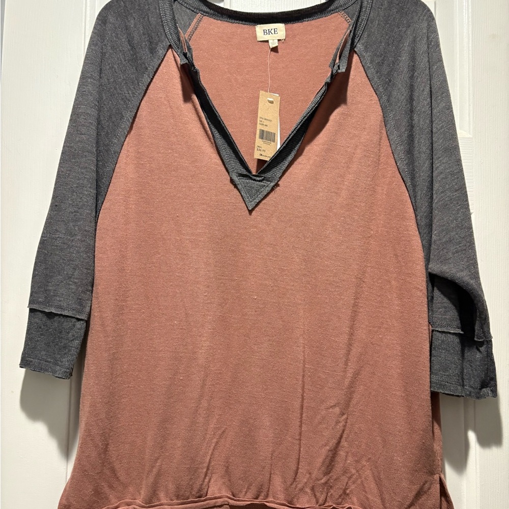 BKE Women's Pink and Gray Sweatshirt